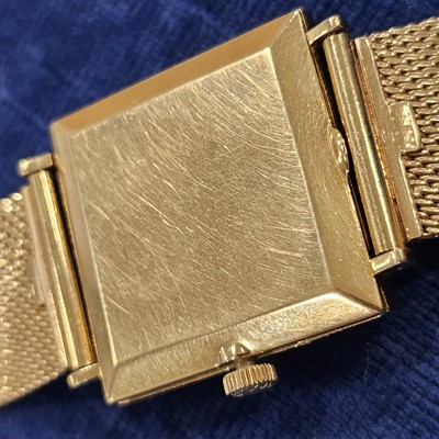 Lot 141 - A 1960s Longines manual wind 18ct gold dress wrist watch