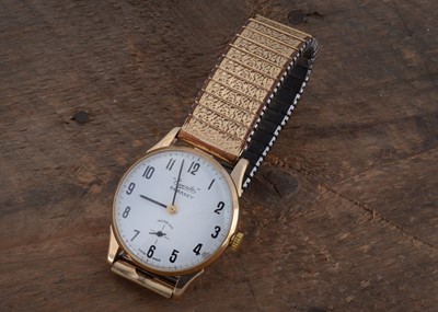 Lot 143 - A circa 1970s Everight embasy manual wind 9ct gold wrist watch head