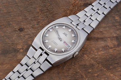 Lot 199 - A c1970s (Smiths) Astral automatic stainless steel wristwatch