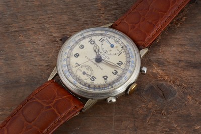 Lot 202 - A vintage Pierce (Watch Co Inc.) manual wind chromed wristwatch