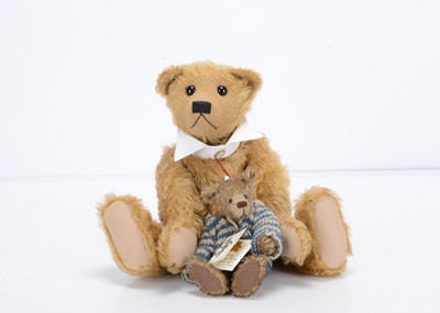 Lot 89 - Two artist teddy bears