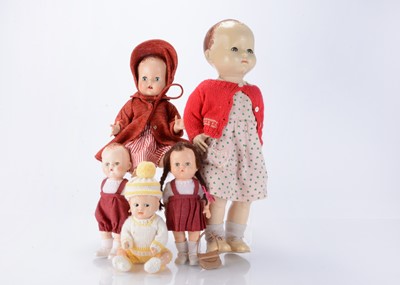Lot 126 - Five 1950s Pedigree hard plastic dolls