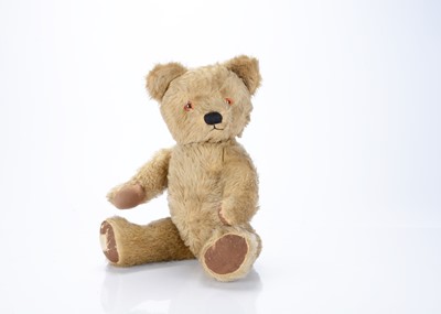 Lot 207 - A Chad Valley post-war teddy bear
