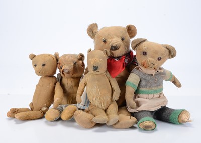 Lot 240 - Five 1920/30s teddy bears for restoration