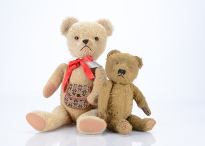 Lot 285 - A 1920/30's teddy bear, probably British