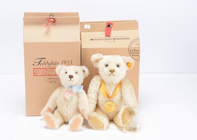 Lot 308 - A Steiff limited replica 1953 teddy bear