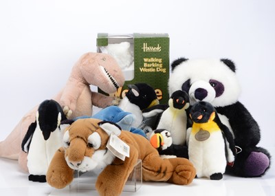 Lot 318 - A selection of soft toys
