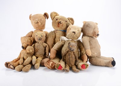 Lot 422 - Eight teddy bears for restoration