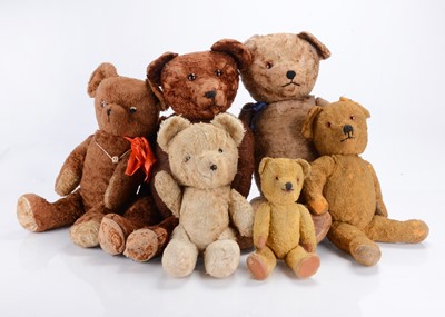 Lot 435 - Six post-war art silk teddy bears