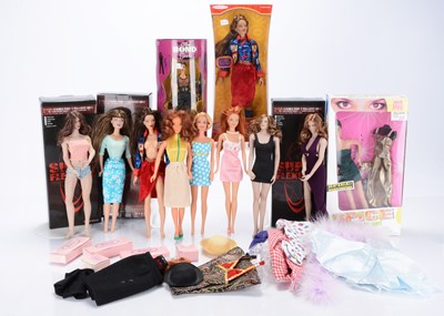 Lot 492 - Various fashion dolls