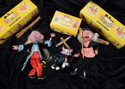 Lot 530 - Pelham Puppet SL Wizard, Witch and Black Cat