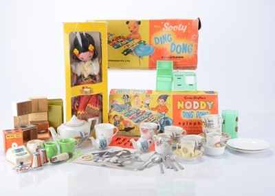 Lot 562 - Pelham Gypsy and other items