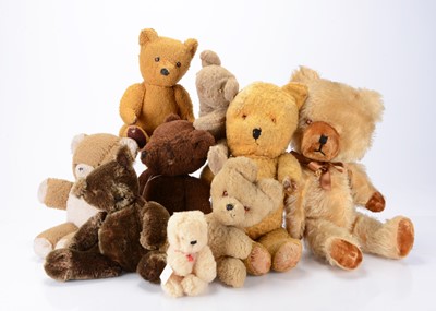 Lot 587 - Various post-war teddy bears