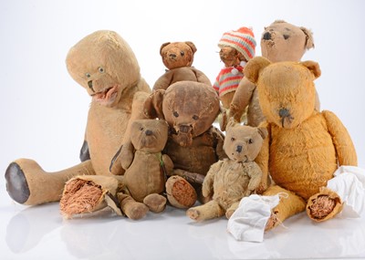 Lot 595 - Eight teddy bears for restoration