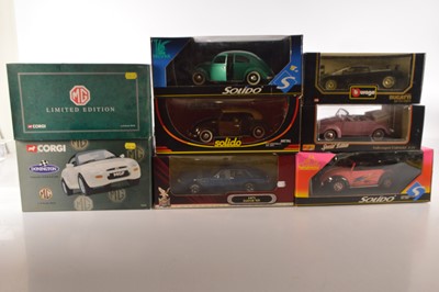 Lot 2 - 1:18 Scale Diecast 1950s and Modern Continental and British Cars (8)