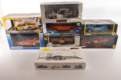 Lot 41 - Modern Diecast 1:18 Scale Cars and Trailer (8)