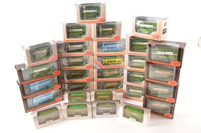 Lot 113 - Exclusive First Editions 1:76 Scale London Country Buses (30)