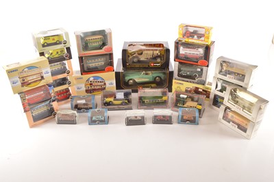 Lot 208 - Modern Diecast 1:18 Scale and Smaller Vintage and Modern Private  Commercial and Emergency Vehicles (31)