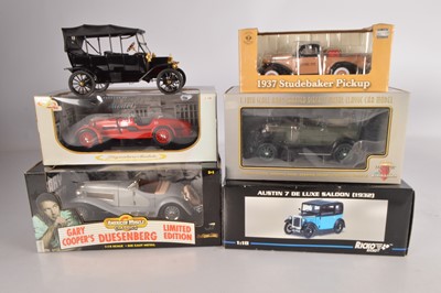 Lot 211 - Prewar and WWII  American and British 1:18 Scale and Smaller Cars (7)