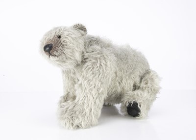Lot 479 - A Gregory Gyllenship limited edition Vernon artist Teddy Bear