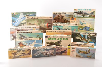 Lot 492 - Revell 1:72 Scale WWII and Later Military Aircraft Kits  (17)