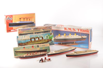 Lot 518 - Unmade and Partially Constructed/Constructed Marine Kits (8)
