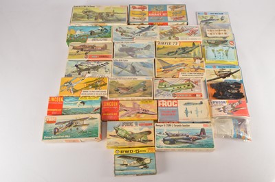 Lot 537 - Vintage Aircraft Kits (26)