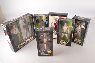 Lot 546 - Starwars 1990s and Sideshow Collectibles Live and Let Die Tee Hee (6)