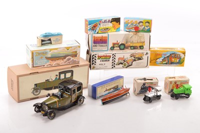 Lot 613 - Collection of Transport related boxed Tin Toys (11)