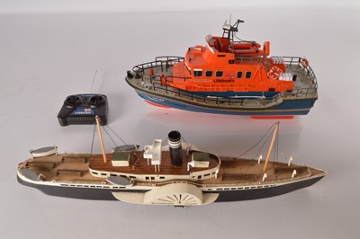 Lot 670 - Scratchbuilt model of London Paddle Steamer 'Isis' and Radio Controlled Lifeboat (2)