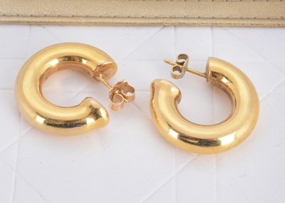 Lot 99 - A 14ct gold pair of hoop earrings
