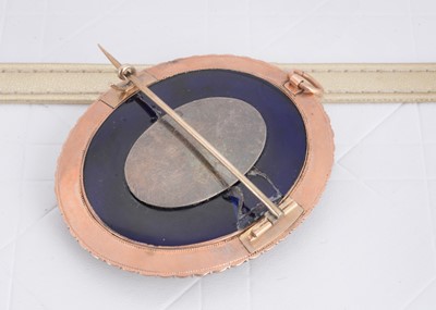 Lot 100 - A late 18th or early 19th Century oval seed pearl framed brooch