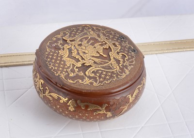 Lot 117 - An 18th Century horn and gold inlaid pique work snuff box