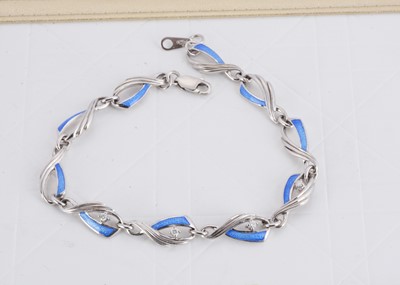 Lot 130 - A contemporary silver and enamel bracelet