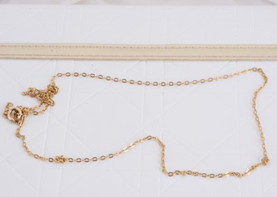 Lot 169 - A continental 750 marked yellow metal oval link necklace