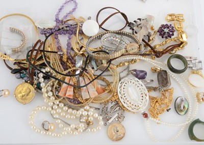 Lot 183 - A collection of costume jewels and modern watches