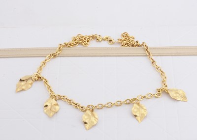Lot 212 - A 9ct gold oval linked necklace