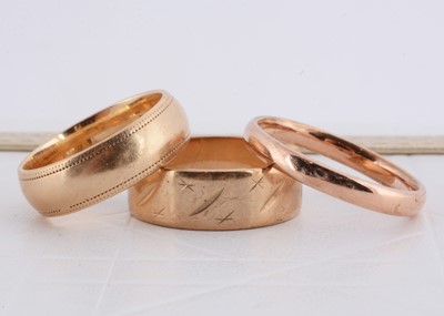Lot 245 - Three 9ct gold wedding bands