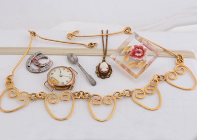 Lot 282 - A 9ct gold lady's trench watch