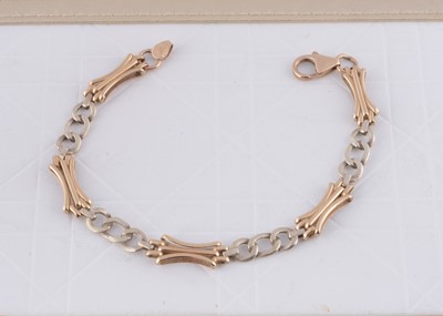 Lot 286 - A 9ct two colour gold chain and fancy link bracelet