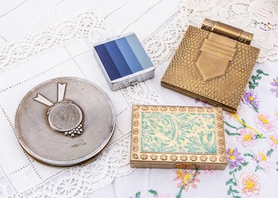 Lot 306 - Dorothy Gray compacts