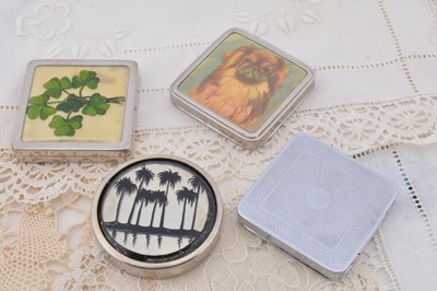 Lot 313 - 1930s Stratnoid compacts