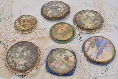 Lot 315 - 1930s French transfer printed plastic compacts