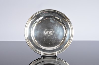 Lot 408 - A Georgian style card tray