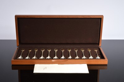 Lot 416 - A 1970s set of twelve collectable silver bird related spoons from John Pinches