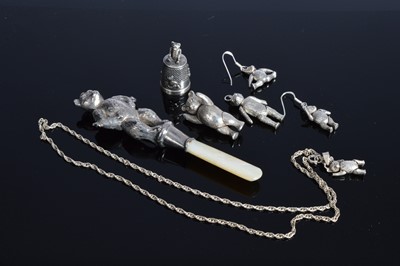 Lot 424 - Seven small novelty silver Teddy Bear items