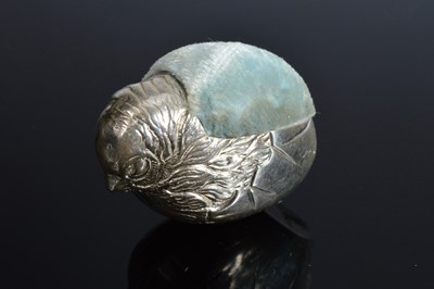 Lot 427 - A modern silver cute novelty pin cushion