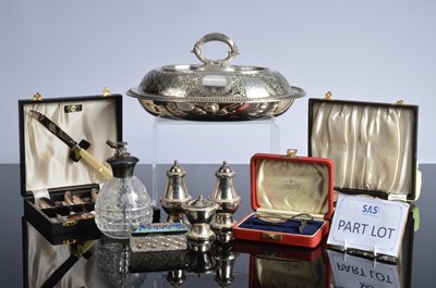 Lot 429 - A small collection of silver and a quantity of silver plated flatware and other items