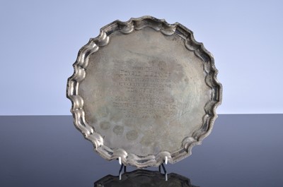 Lot 431 - A 1950s American presentation salver