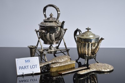 Lot 438 - A collection of silver and silver plate